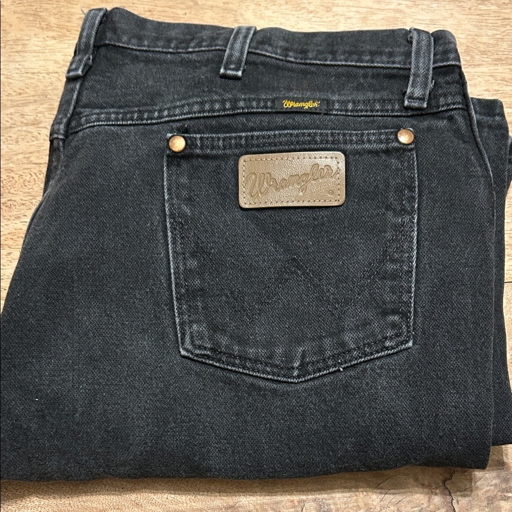 Wrangler Men's Black 36x32 13MWZ